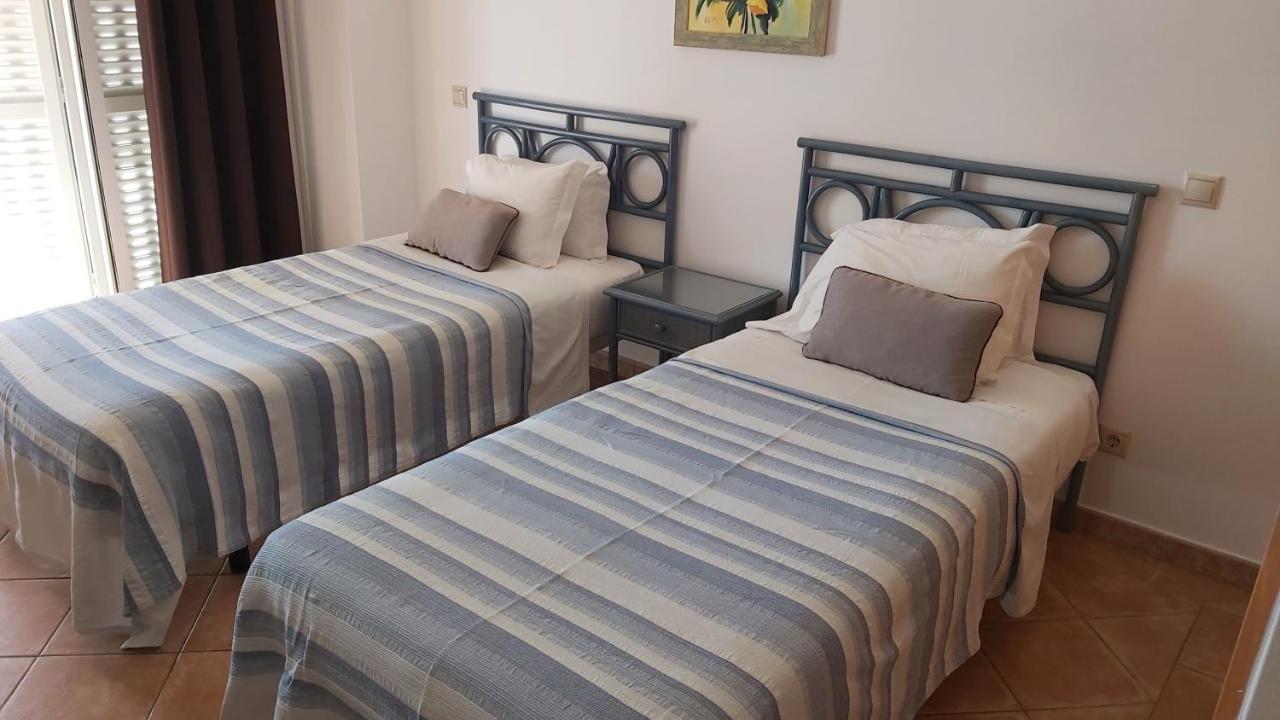 Apartamento Clube Ria - Waterfront Luxury With Stunning Views Alvor