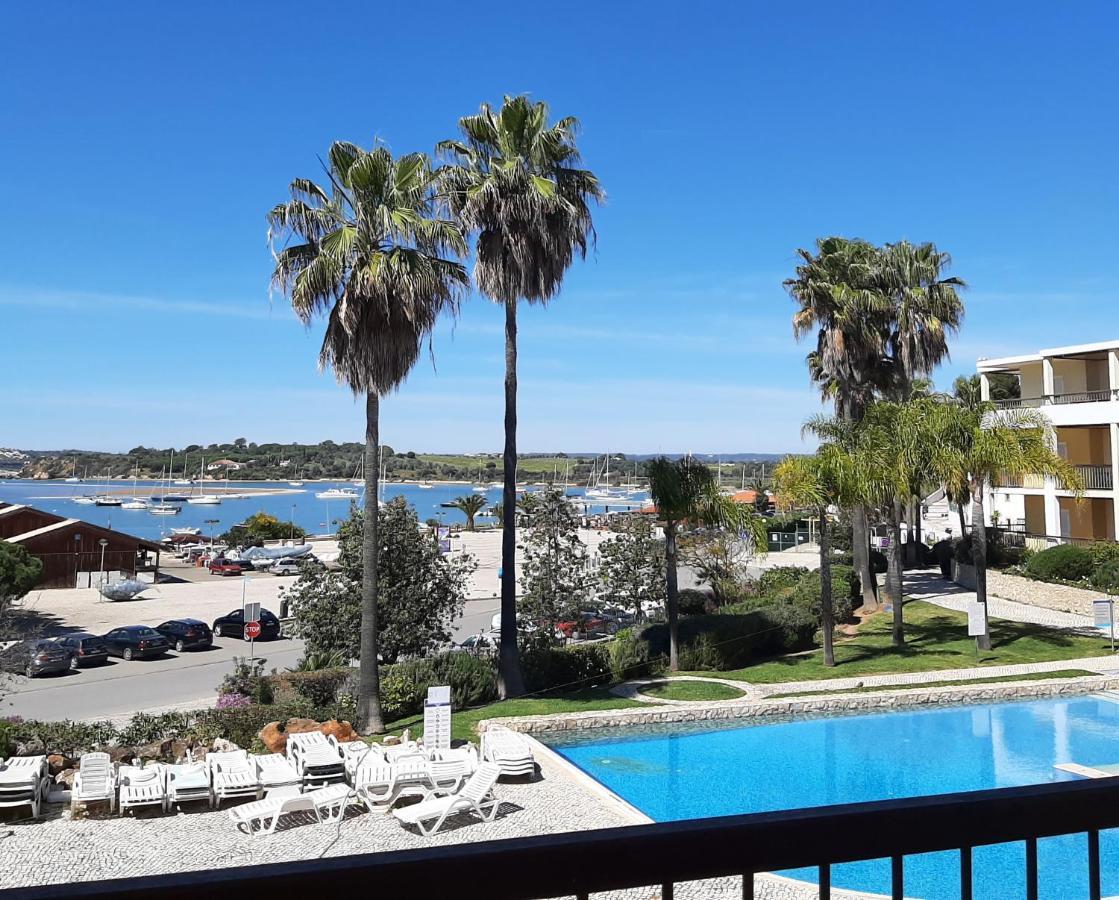 Clube Ria - Waterfront Luxury With Stunning Views